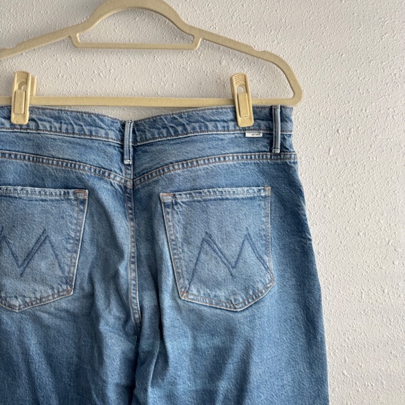MOTHER Denim Maven Ankle Fray Raw Hem in For Sure Light Wash - Size 33 - Picture 8 of 13